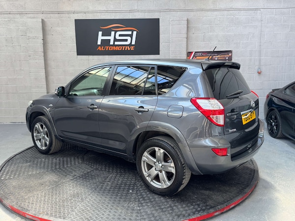Used Toyota RAV4 2011 for sale - 74839091: Photo 17