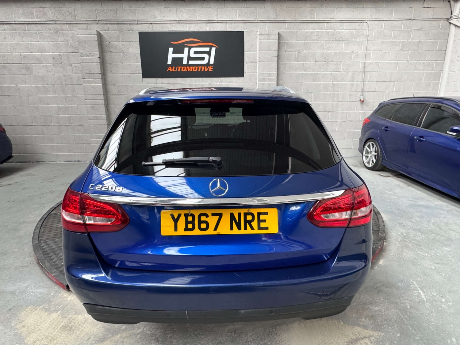 Used Mercedes-Benz C Class 2018 for sale - 76475104: Photo 15