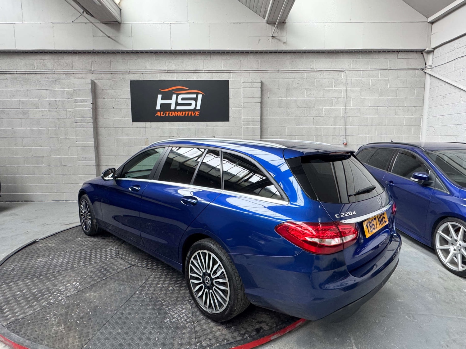 Used Mercedes-Benz C Class 2018 for sale - 76475104: Photo 17