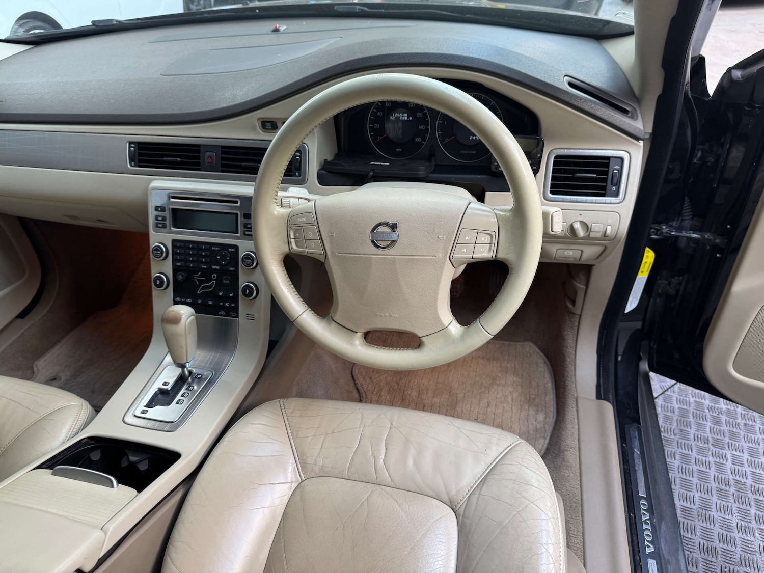 Vehicle 24
