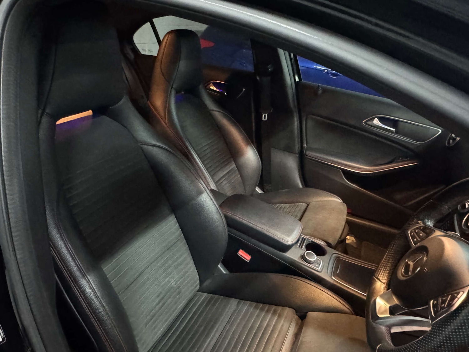 Used Mercedes-Benz A-Class 2016 for sale - 76380371: Photo 31