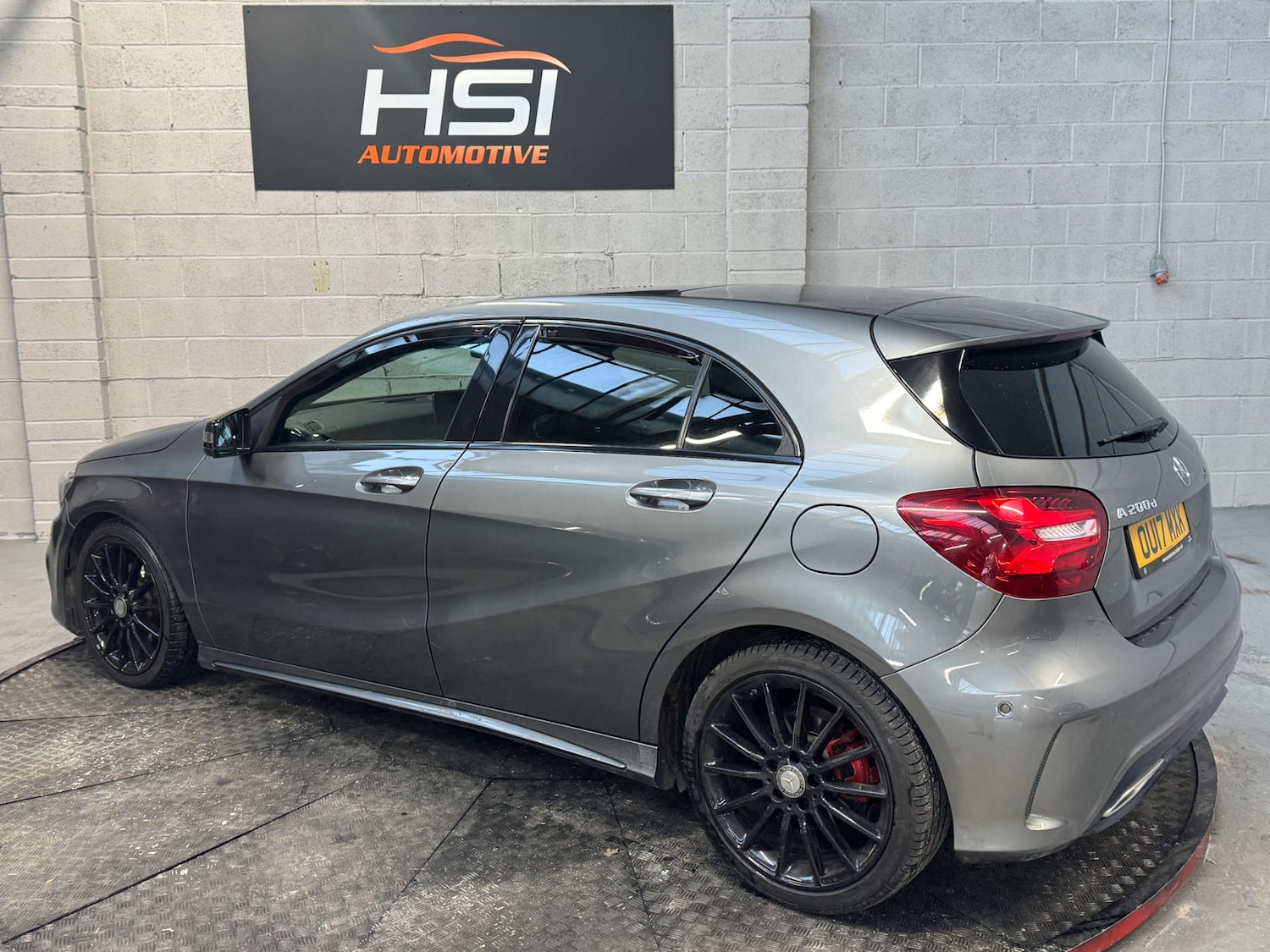 Used Mercedes-Benz A-Class 2017 for sale - 77107229: Photo 11