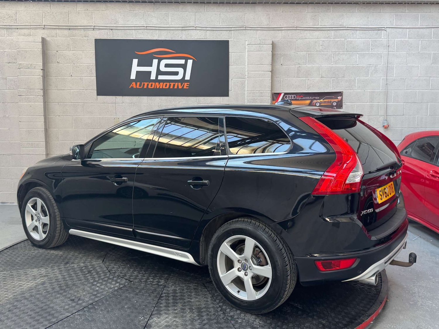 Used Volvo XC60 2010 for sale - 76363723: Photo 14