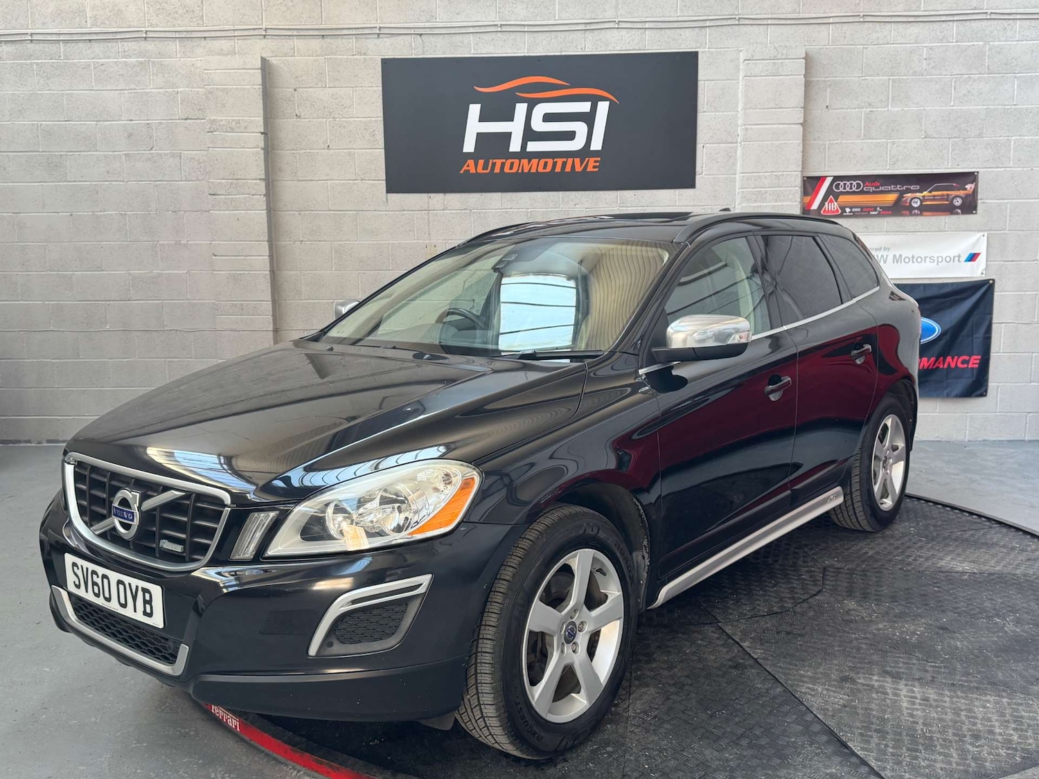 Used Volvo XC60 2010 for sale - 76363723: Photo 3