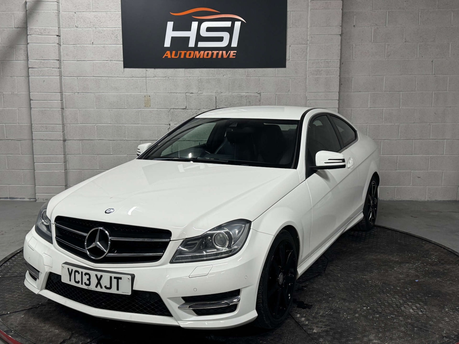 Used Mercedes-Benz C Class 2013 for sale - 76278299: Photo 3