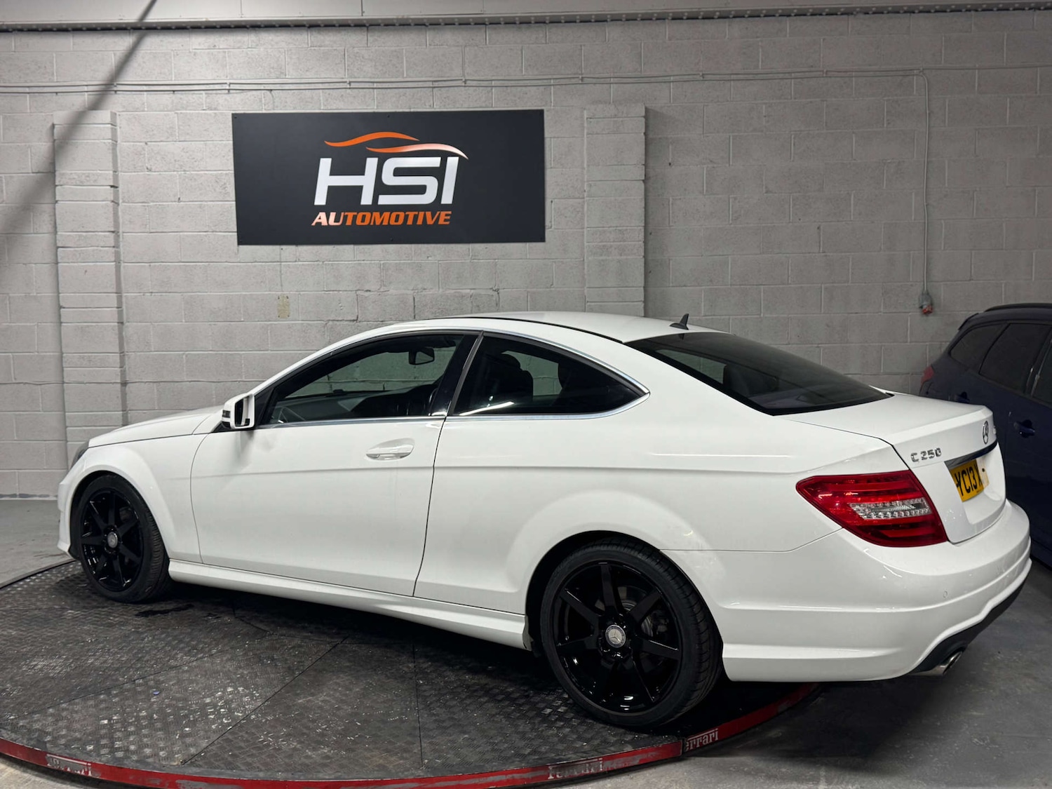 Used Mercedes-Benz C Class 2013 for sale - 76278299: Photo 5