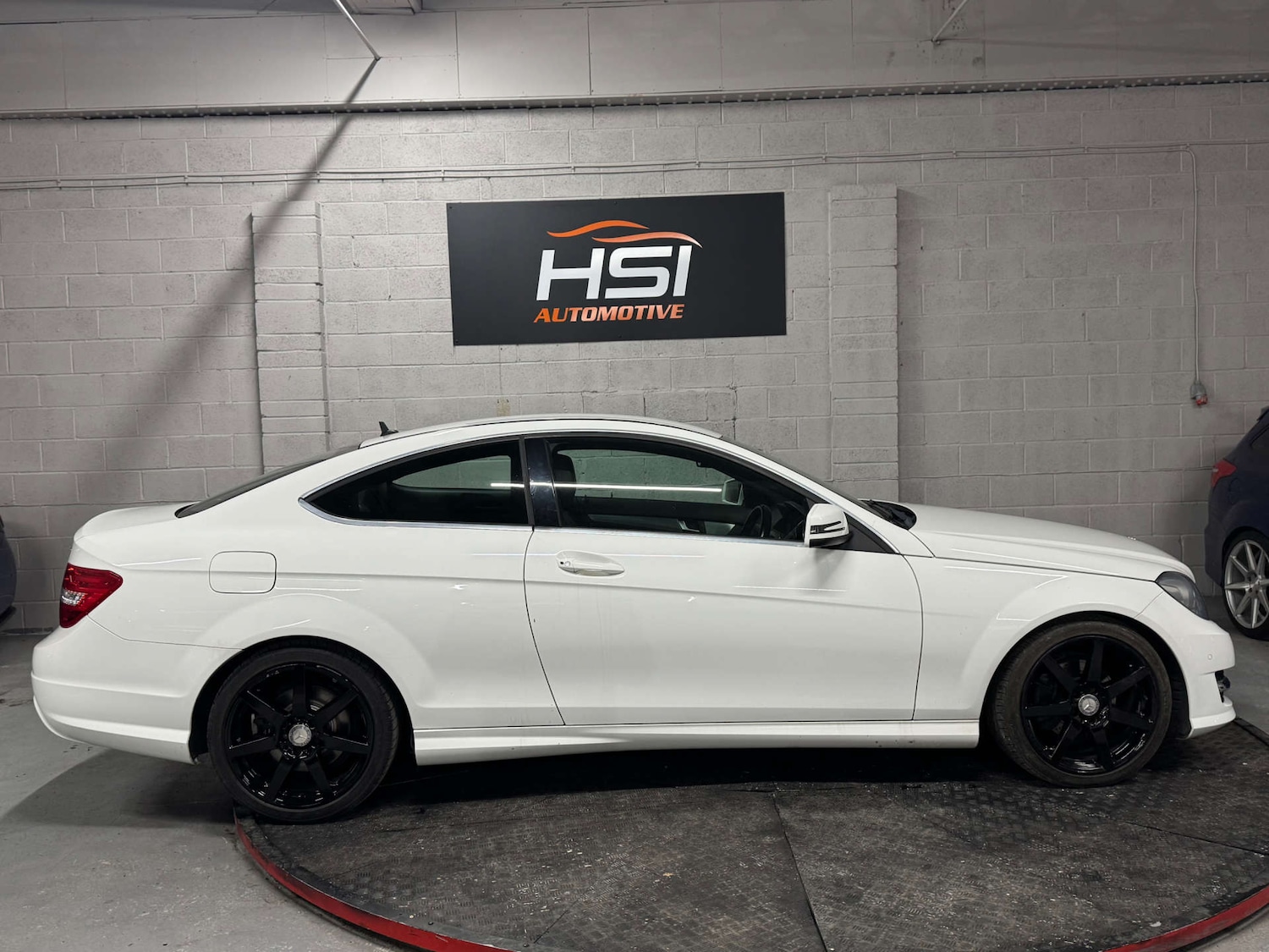 Used Mercedes-Benz C Class 2013 for sale - 76278299: Photo 9