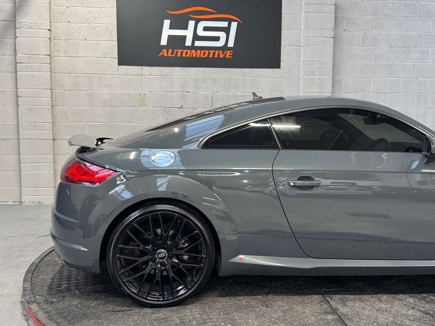 Used Audi TT 2015 for sale - 76447056: Photo 8