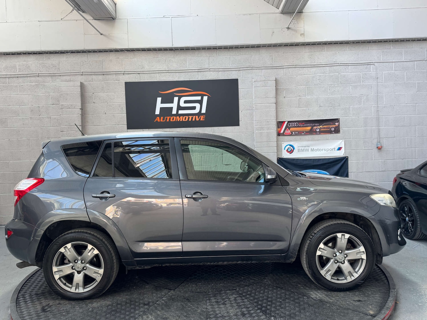Used Toyota RAV4 2011 for sale - 76333089: Photo 14