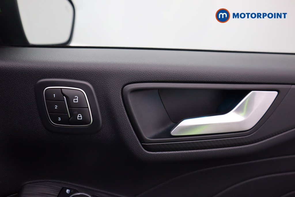 Used Ford Kuga 2024 for sale - 76819440: Photo 32