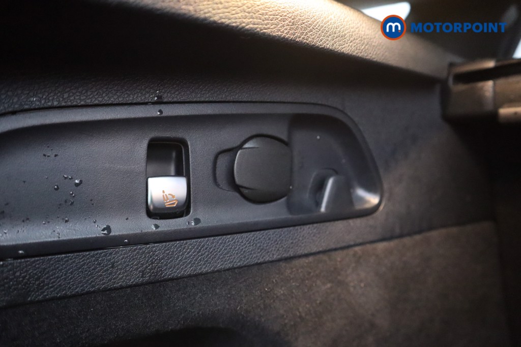 Used Mercedes-Benz GLC 2021 for sale - 77023632: Photo 50