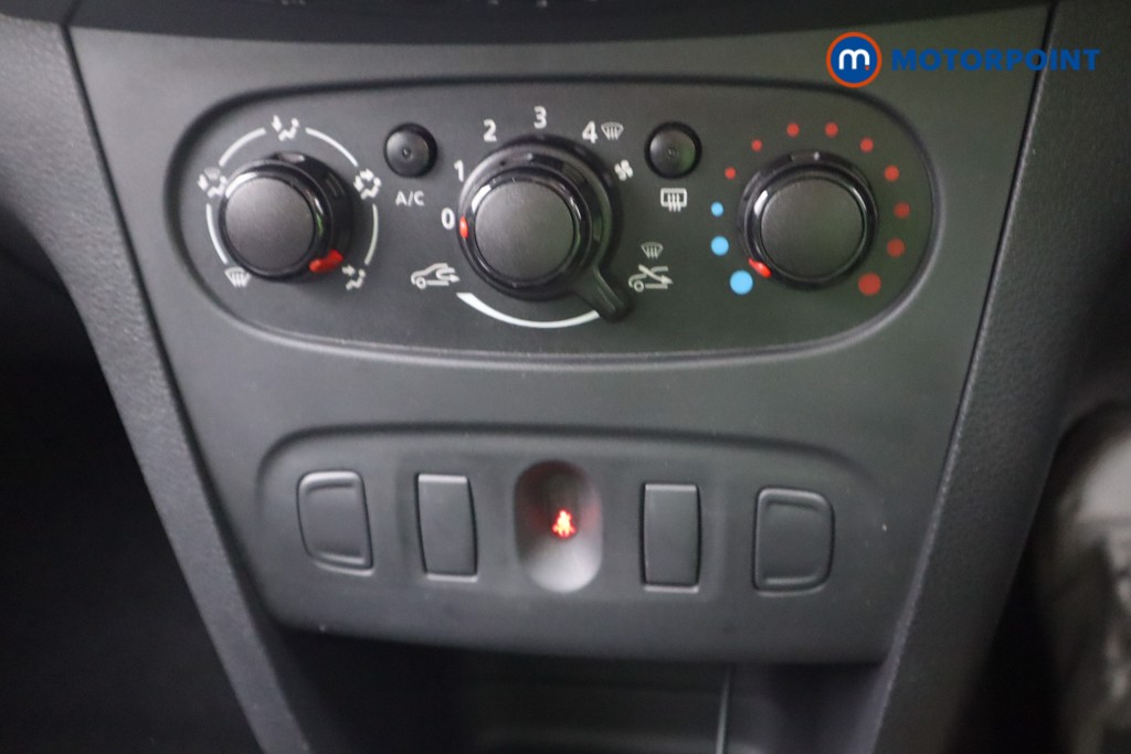 Used Dacia Sandero Stepway 2019 for sale - 76117969: Photo 12