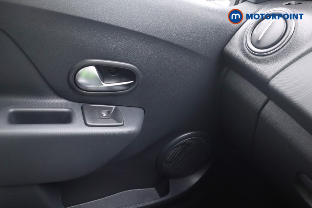 Used Dacia Sandero Stepway 2019 for sale - 76117969: Photo 16