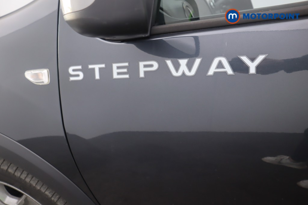 Used Dacia Sandero Stepway 2019 for sale - 76117969: Photo 27