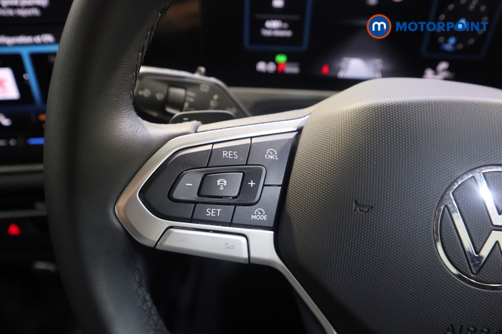 Used Volkswagen Passat 2025 for sale - 76394303: Photo 11