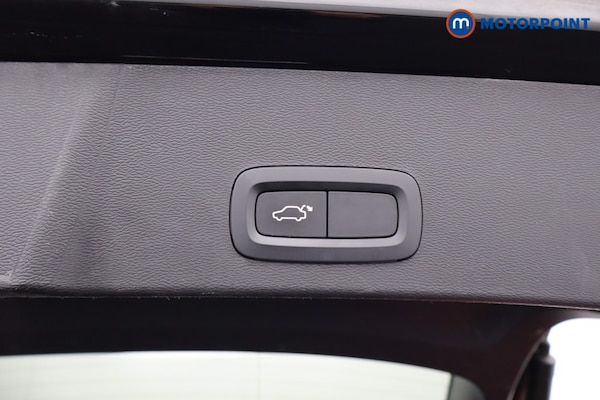 Used Volvo XC40 2021 for sale - 76147063: Photo 29
