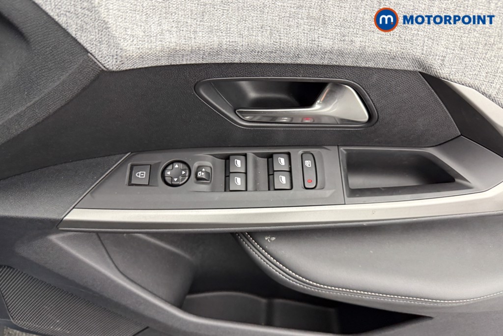Used Peugeot 3008 2024 for sale - 76141104: Photo 24