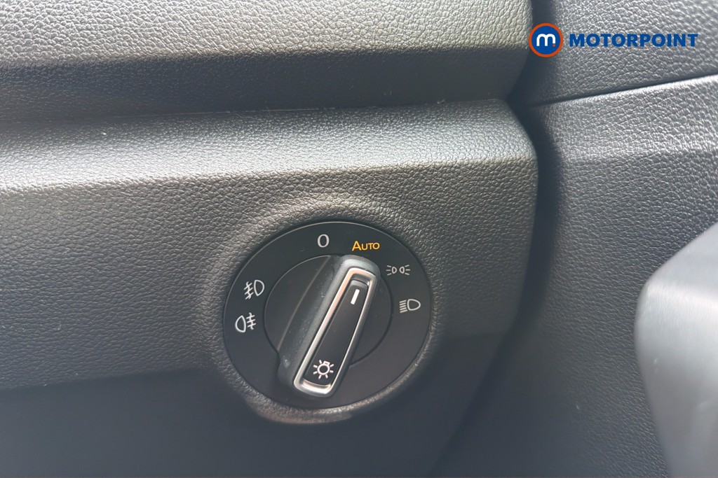 Used Volkswagen T-Roc 2018 for sale - 78043011: Photo 24