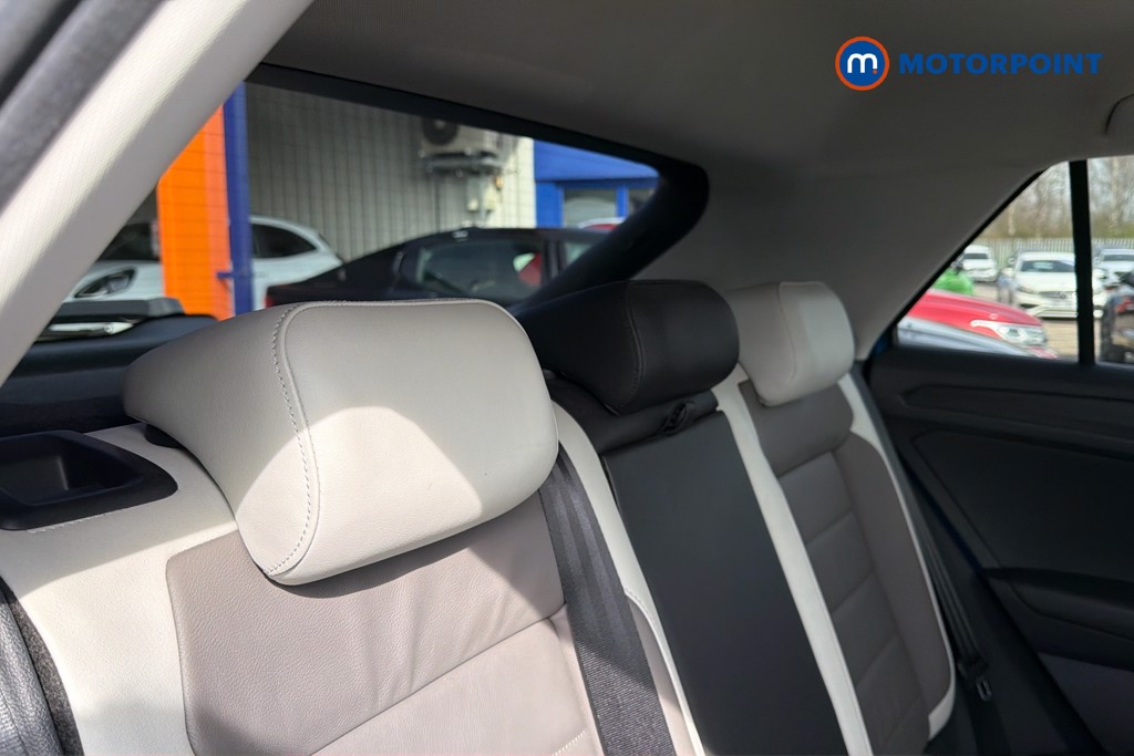 Used Volkswagen T-Roc 2018 for sale - 78043011: Photo 32