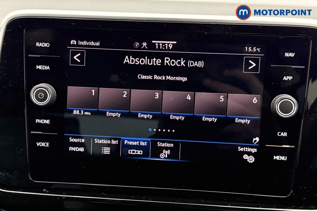 Used Volkswagen T-Roc 2022 for sale - 76362339: Photo 14