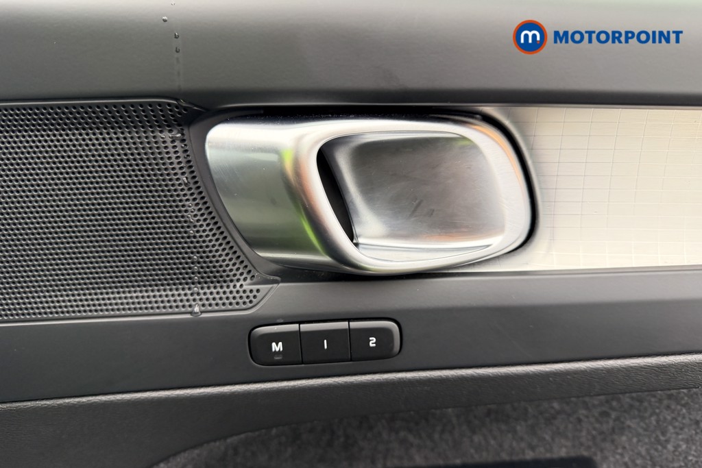 Used Volvo XC40 2023 for sale - 77897398: Photo 26