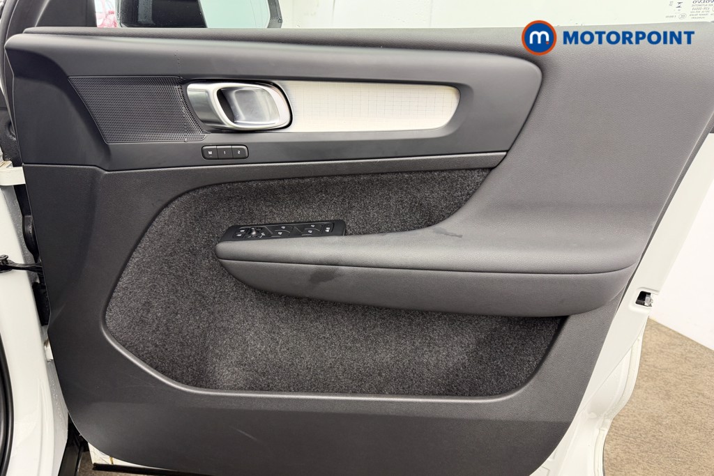 Used Volvo XC40 2023 for sale - 77897398: Photo 27