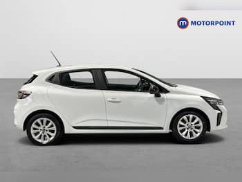Used Renault Clio 2024 for sale - 79721516: Photo