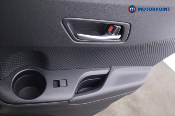 Used Toyota C-HR 2023 for sale - 76184641: Photo 24
