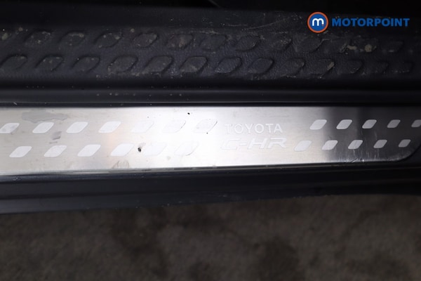 Used Toyota C-HR 2023 for sale - 76184641: Photo 25