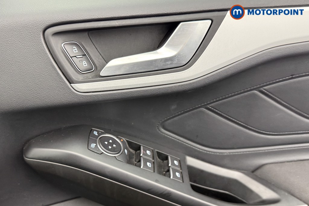 Used Ford Focus 2021 for sale - 76252917: Photo 24