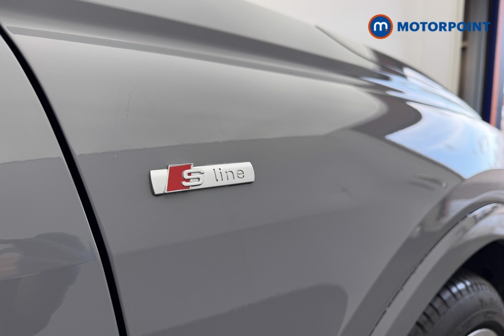 Used Audi Q4 e-tron 2023 for sale - 77259252: Photo 9