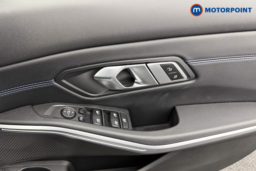 Used BMW 3 Series 2023 for sale - 76428670: Photo 24