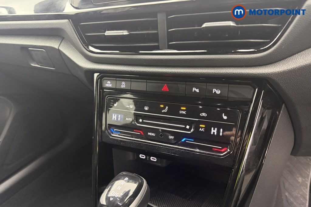 Used Volkswagen T-Roc 2025 for sale - 77529697: Photo 11