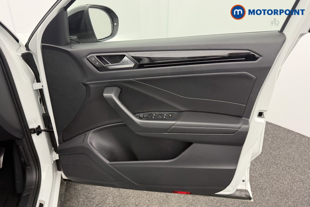 Used Volkswagen T-Roc 2025 for sale - 77180216: Photo 26