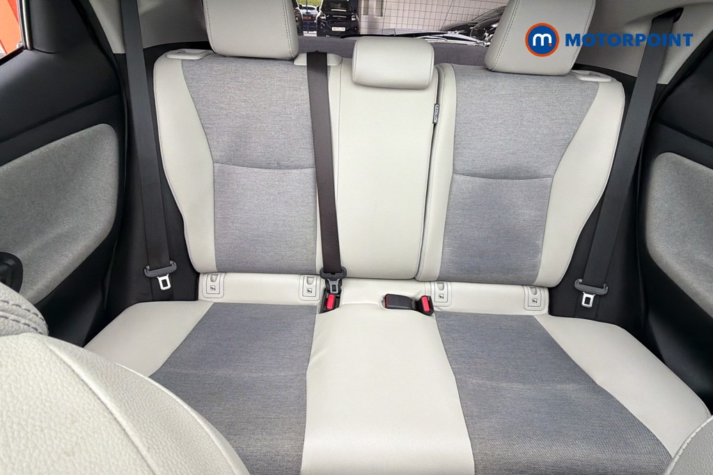 Used Toyota Yaris 2021 for sale - 77914177: Photo 28