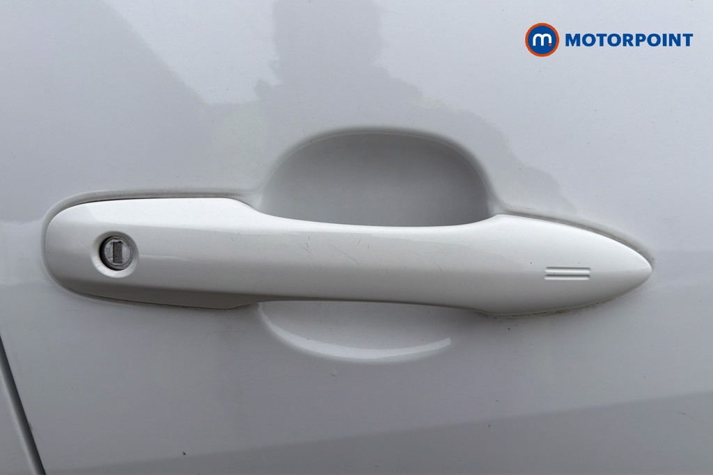 Used Toyota Yaris 2021 for sale - 77914177: Photo 35