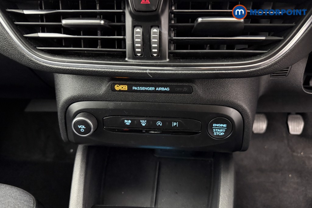 Used Ford Focus 2023 for sale - 76933697: Photo 19