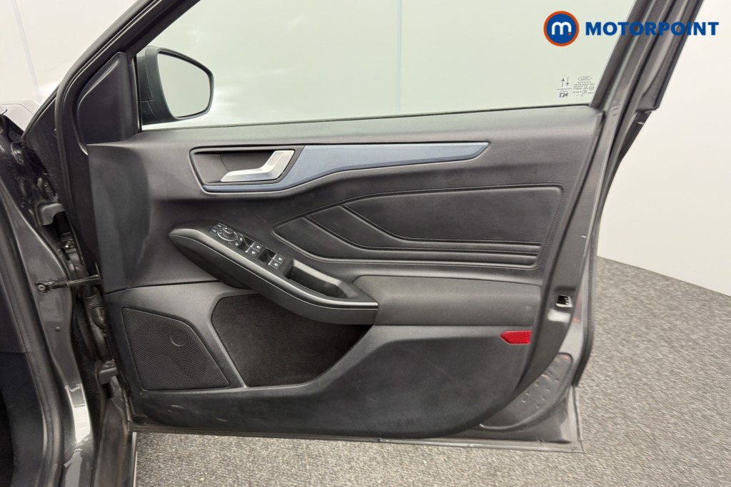 Used Ford Focus 2023 for sale - 76933697: Photo 25