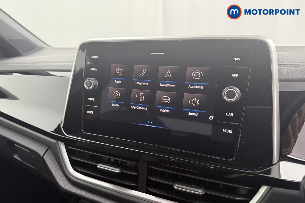 Used Volkswagen T-Roc 2024 for sale - 77435801: Photo 19