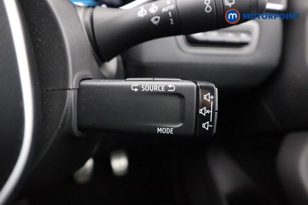 Used Renault Clio 2024 for sale - 76797286: Photo 17