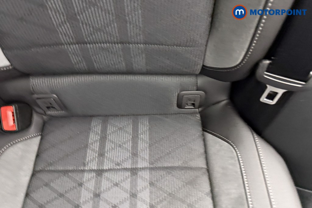 Used Volkswagen T-Roc 2025 for sale - 77297576: Photo 32