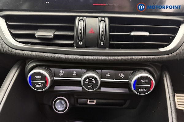 Used Alfa Romeo Giulia 2022 for sale - 76157617: Photo 11