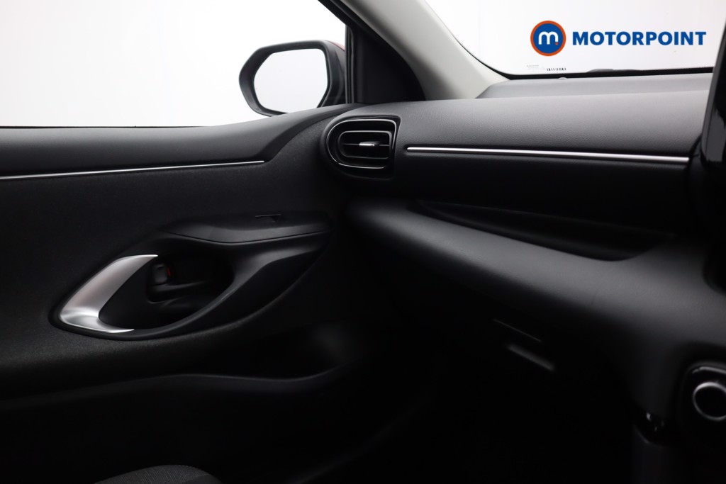 Used Toyota Yaris 2021 for sale - 76612071: Photo 15