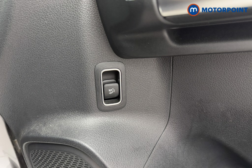 Used Mercedes-Benz GLA 2020 for sale - 77171205: Photo 31