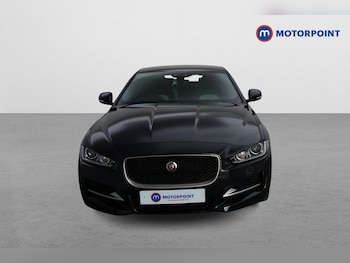 Used Jaguar XE 2019 for sale - 76209671: Photo 2