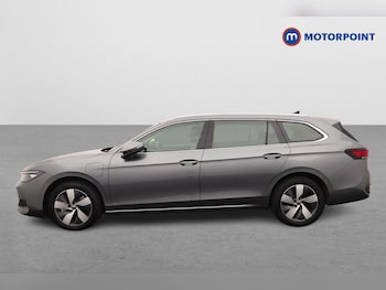 Used Volkswagen Passat 2025 for sale - 78436241: Photo