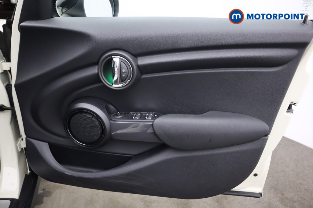 Used MINI Hatch 2019 for sale - 76892577: Photo 31