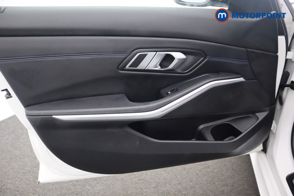 Used BMW 3 Series 2023 for sale - 76889935: Photo 47