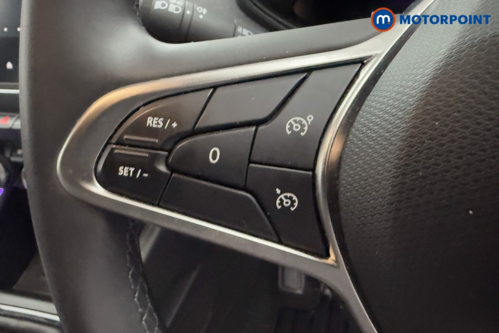 Used Renault Clio 2024 for sale - 77148918: Photo 11