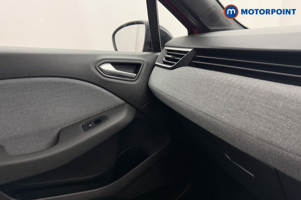 Used Renault Clio 2024 for sale - 77148918: Photo 24